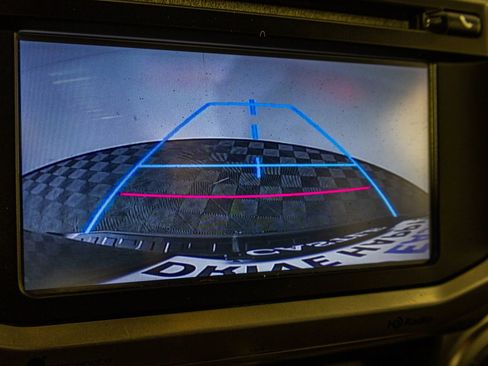 Used 2015 Toyota 4Runner SR5 image 22