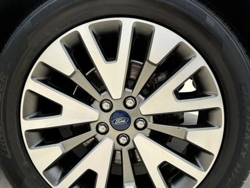 Used 2021 Ford Escape Titanium AWD/4WD image 10