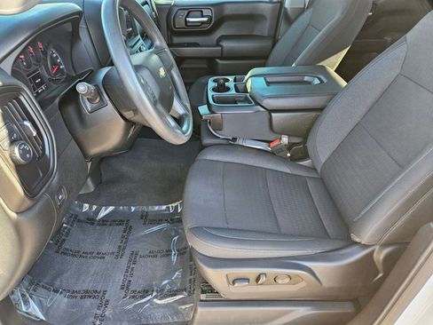 Used 2024 Chevrolet Silverado 1500 Custom image 14