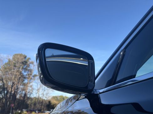 Used 2018 BMW 750i image 14