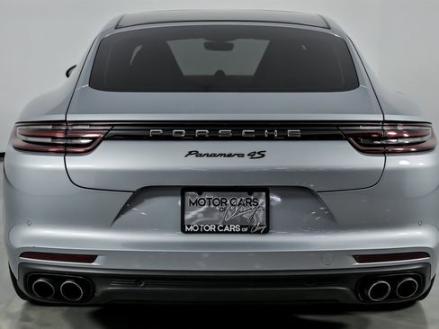 Used 2018 Porsche Panamera 4S image 11