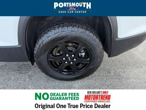 Used 2023 GMC Acadia AT4 w/ Preferred Package image 27