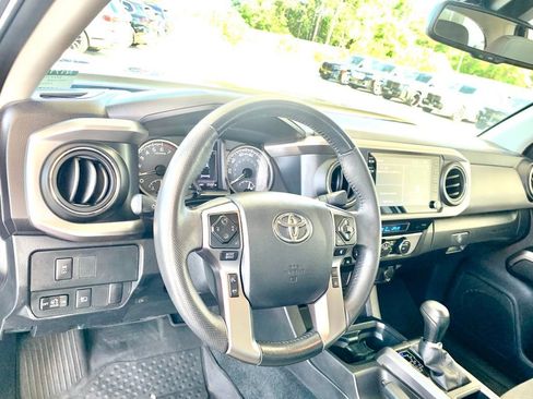 Used 2023 Toyota Tacoma SR5 RWD image 14