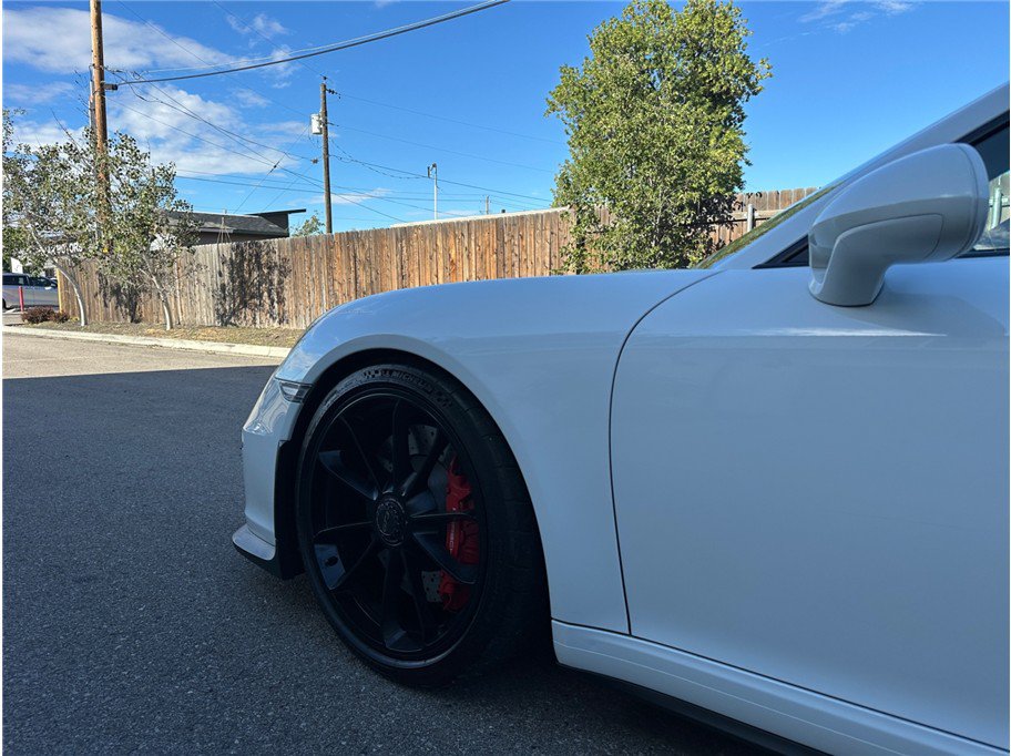 Used 2014 Porsche 911 GT3 w/ Carbon Interior Package RWD image 46