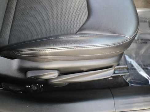 Used 2022 Jeep Compass Latitude image 9