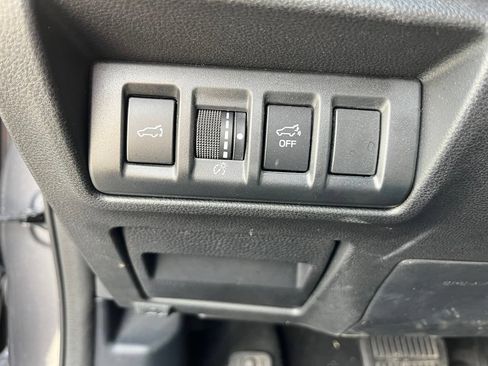 Used 2024 Subaru Outback Premium AWD/4WD image 15