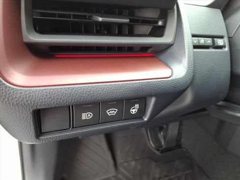 New 2026 Toyota Prius Plug-In Hybrid FWD image 10