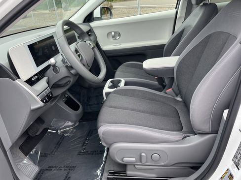 Certified 2024 Hyundai Ioniq 5 SE RWD image 10