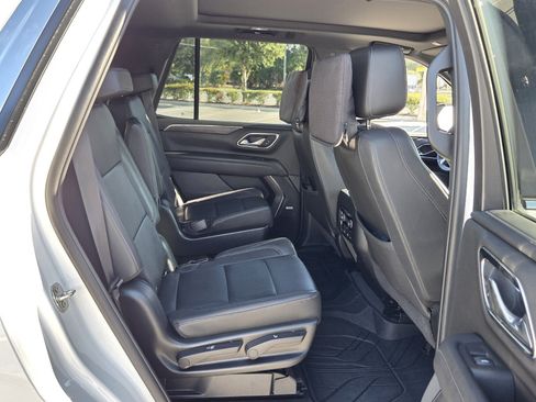Used 2023 Chevrolet Tahoe LT w/ Luxury Package AWD/4WD image 18
