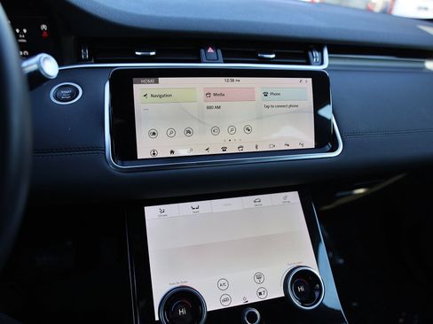 Used 2020 Land Rover Range Rover Evoque SE image 24