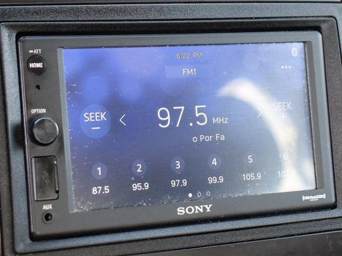 Used 2011 GMC Sierra 2500 Denali image 28