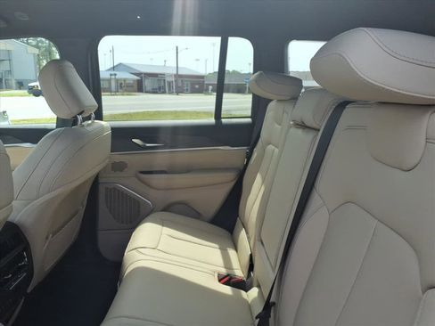 New 2026 Jeep Grand Cherokee Limited AWD/4WD image 7