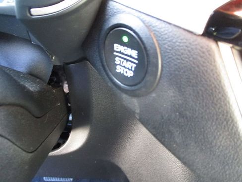 Used 2022 Ford Escape SE w/ Convenience Package image 16