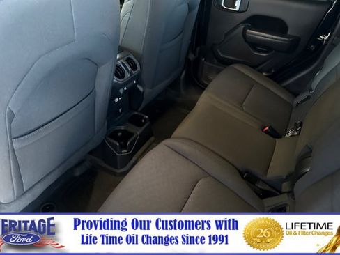 Used 2022 Jeep Gladiator Sport AWD/4WD image 12