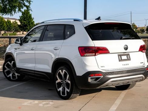 Used 2022 Volkswagen Taos SEL AWD/4WD image 12