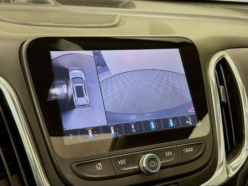 Used 2020 Chevrolet Equinox Premier AWD/4WD image 16