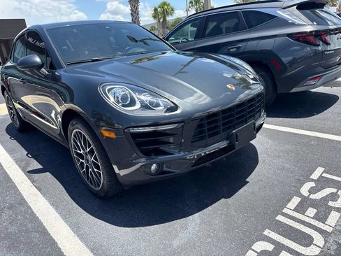 Used 2018 Porsche Macan Sport Edition AWD/4WD image 14