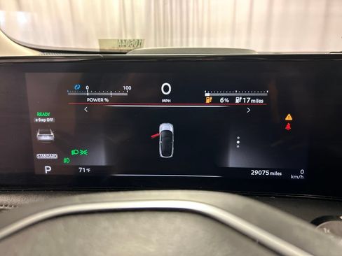 Used 2023 Nissan Ariya AWD image 14