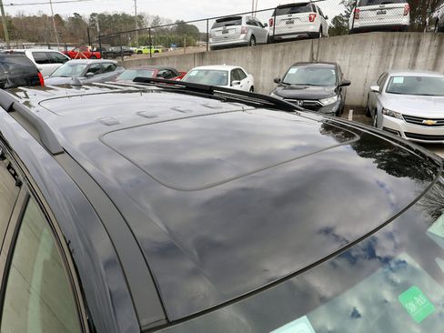 Used 2021 Chevrolet Traverse Premier w/ Redline Edition image 30