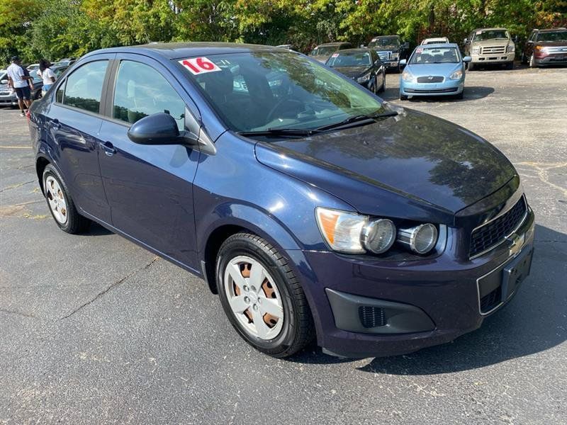 Used 2016 Chevrolet Sonic LS FWD image 5