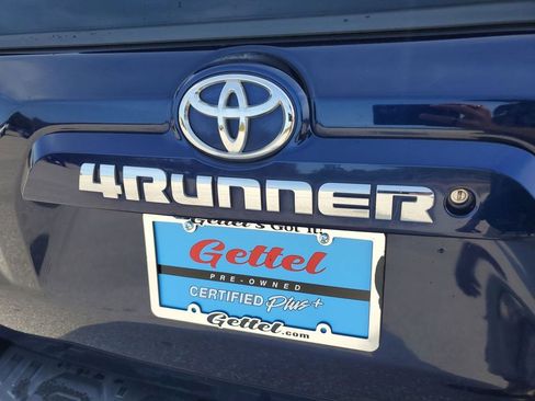 Used 2018 Toyota 4Runner SR5 image 38