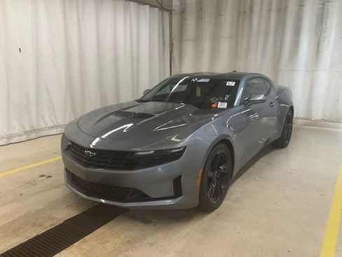 Used 2021 Chevrolet Camaro LT RWD image 1