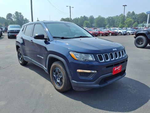 Used 2018 Jeep Compass Sport image 8