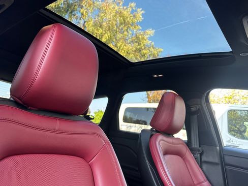 Certified 2025 Lincoln Corsair Grand Touring image 17