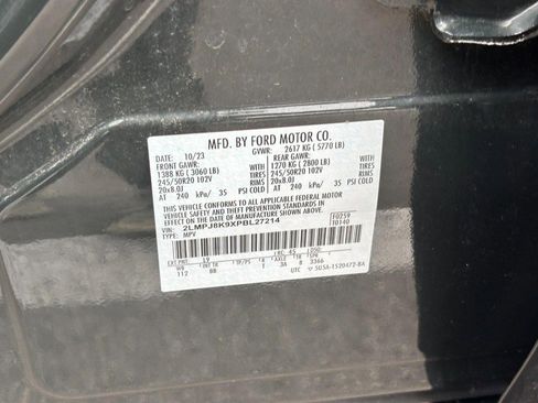 Certified 2023 Lincoln Nautilus Reserve w/ Equipment Group 201A image 25