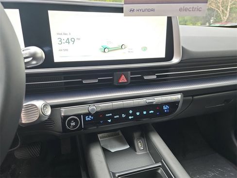 New 2025 Hyundai Ioniq 6 SE image 20