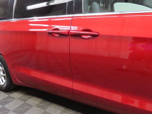 Used 2025 Chrysler Pacifica Select FWD image 31