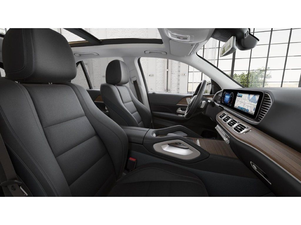 Certified 2025 Mercedes-Benz GLE 350 4MATIC image 4