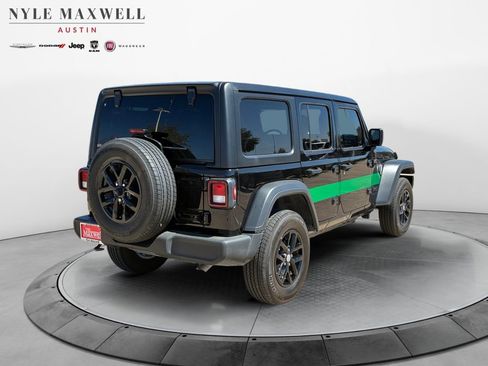Used 2023 Jeep Wrangler Sport S image 16