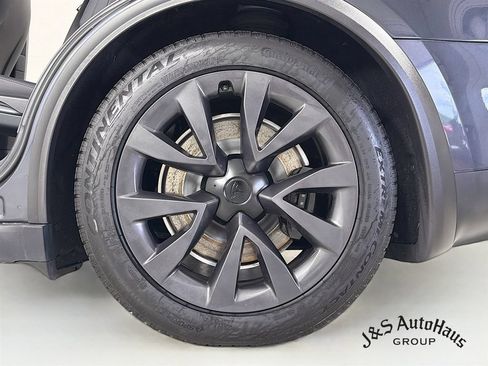 Used 2024 Tesla Model X AWD/4WD image 39