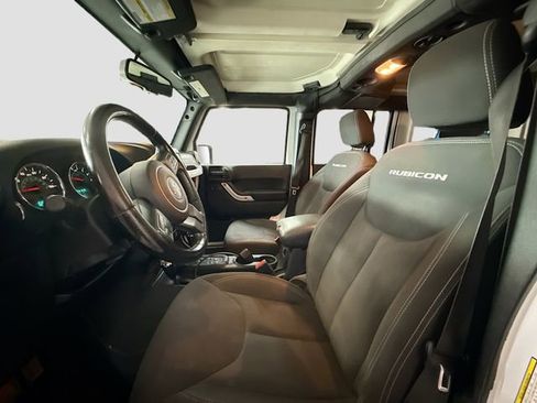 Used 2016 Jeep Wrangler Unlimited Rubicon image 19