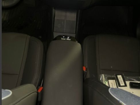 Used 2025 Volvo EX30 Ultra w/ Protection Package Premier AWD/4WD image 5
