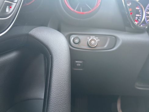 Used 2025 Chevrolet Blazer RS image 30