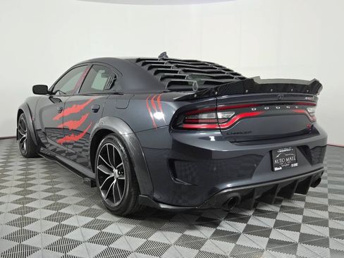 Used 2018 Dodge Charger R/T Scat Pack RWD image 5