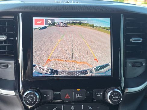 Used 2025 RAM 1500 Big Horn AWD/4WD image 26