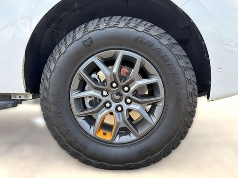 Used 2025 Ford Expedition Tremor AWD/4WD image 11