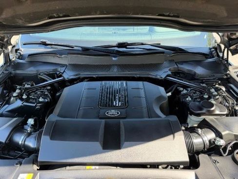Used 2019 Land Rover Range Rover Long Wheelbase Supercharged AWD/4WD image 10