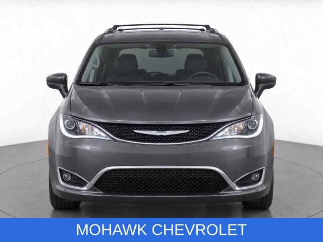 Used 2019 Chrysler Pacifica Touring-L Plus w/ Advanced Safetytec Group FWD image 6