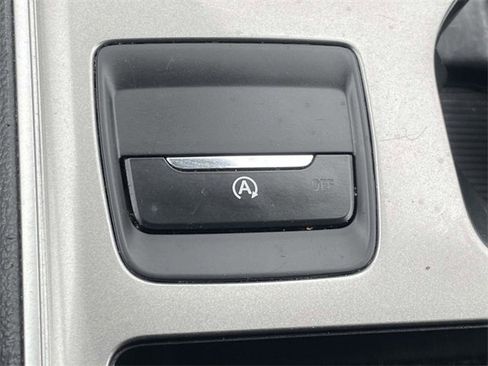 Used 2024 Ford Edge SEL image 22