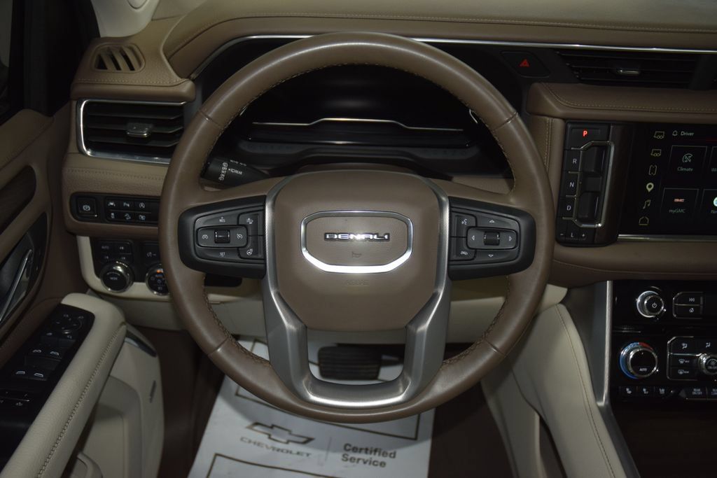 Used 2024 GMC Yukon Denali AWD/4WD image 39