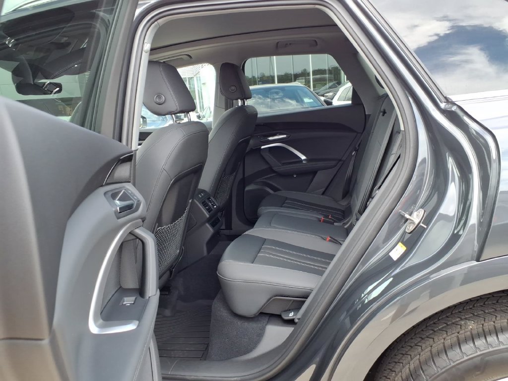 Used 2025 Audi Q5 Premium AWD/4WD image 19