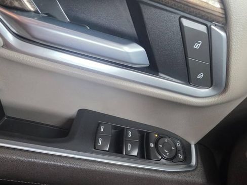 Used 2025 Chevrolet Silverado 1500 RST AWD/4WD image 12