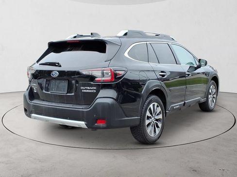 Used 2023 Subaru Outback Touring XT AWD/4WD image 5