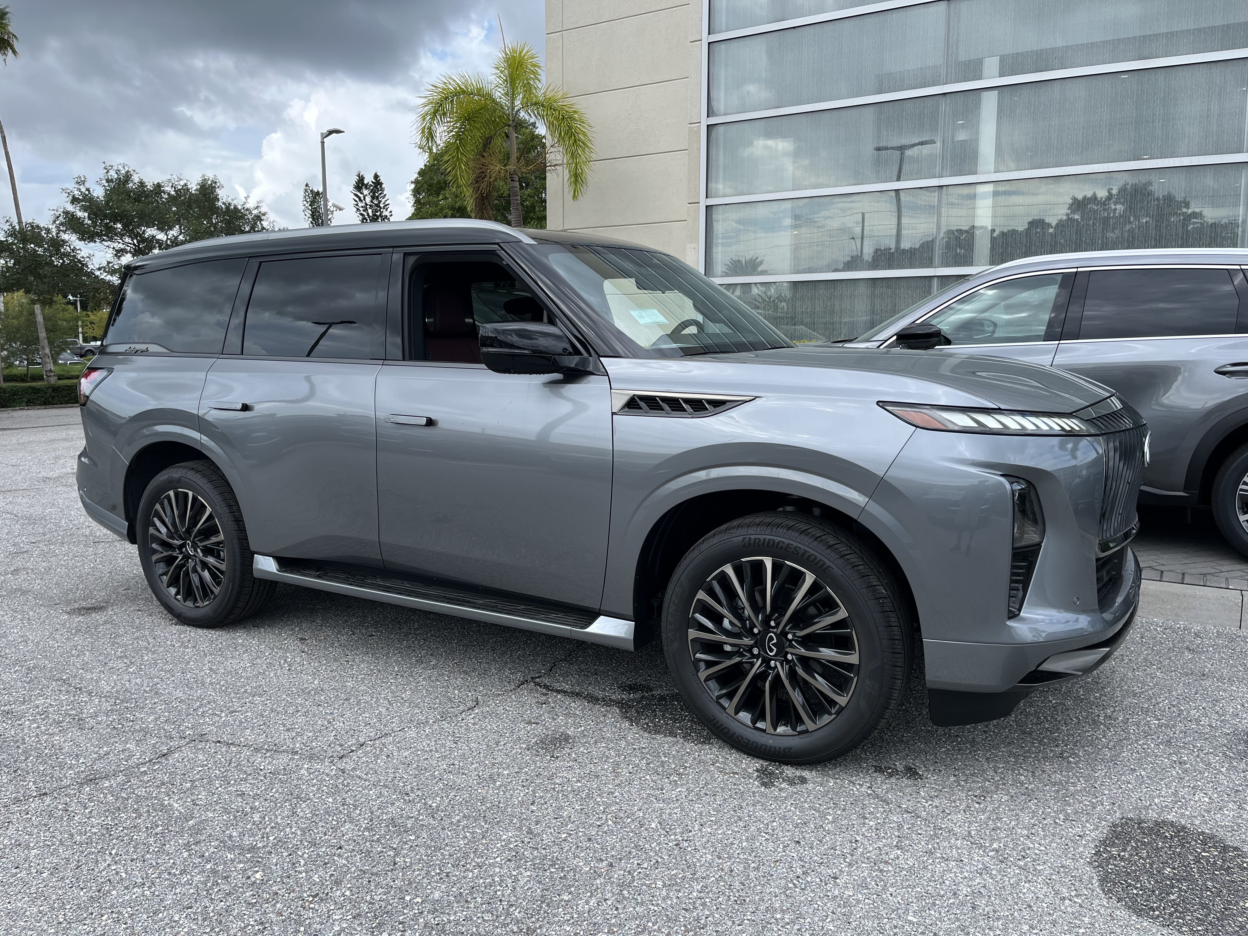 New 2027 INFINITI QX80 Autograph w/ Premium Cargo Package AWD/4WD image 7
