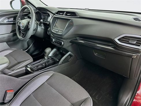 Used 2022 Chevrolet TrailBlazer LT image 28