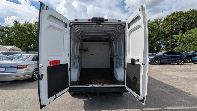 Used 2023 RAM ProMaster 2500 FWD image 12